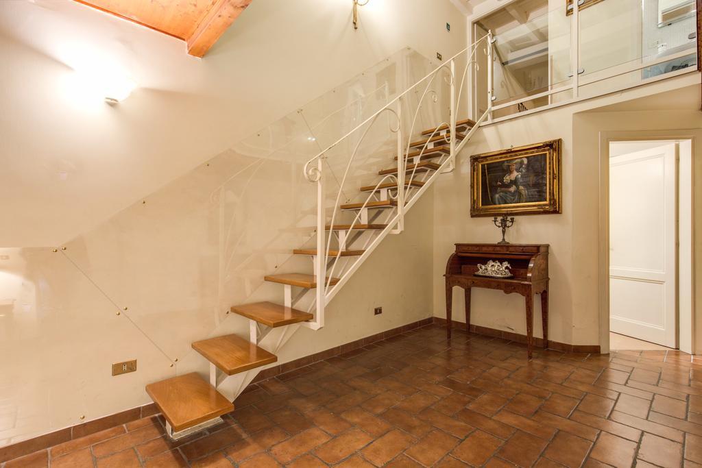 Cappellari Apartment โรม ภายนอก รูปภาพ
