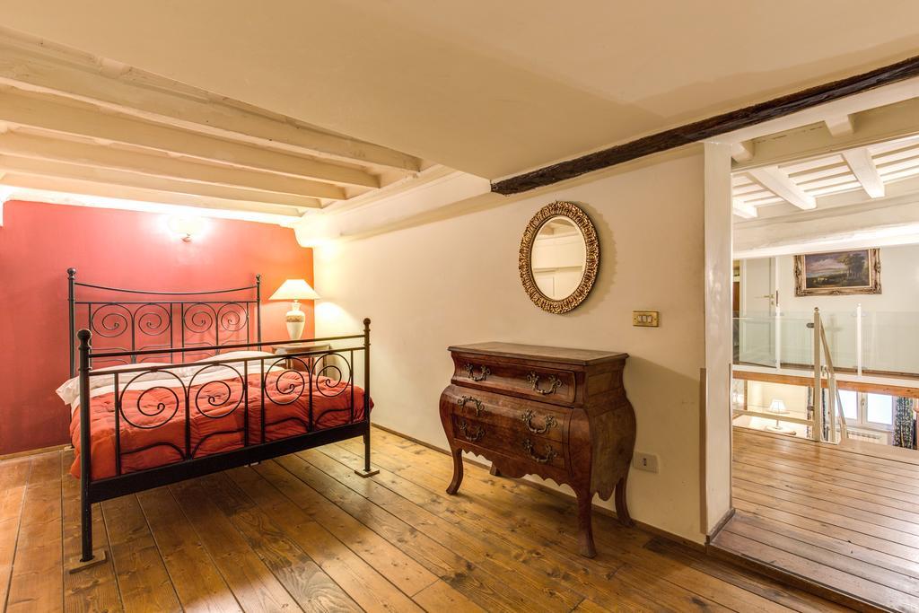 Cappellari Apartment โรม ภายนอก รูปภาพ