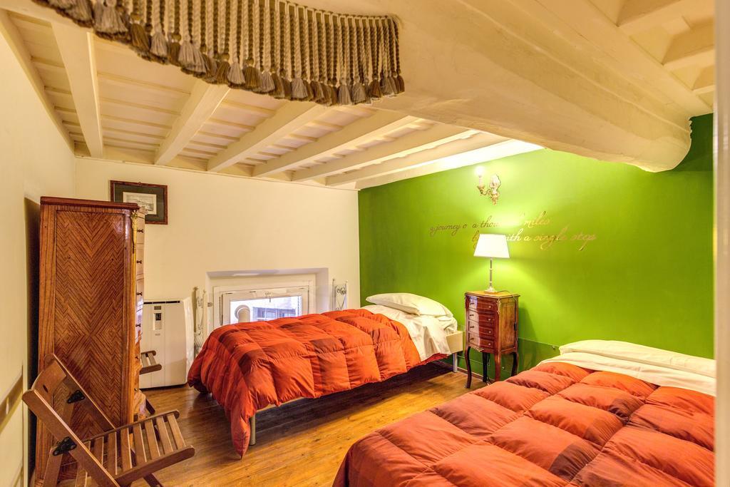 Cappellari Apartment โรม ภายนอก รูปภาพ